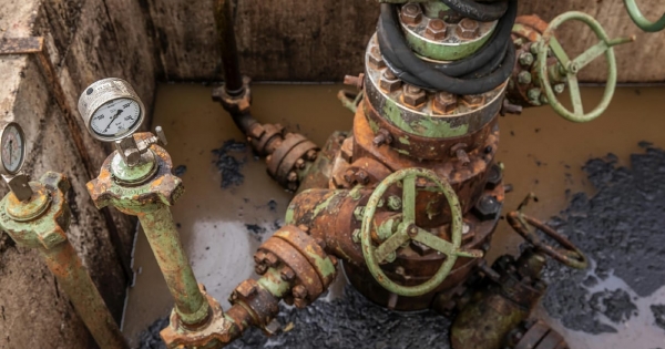 Tízmilliókat húztak be olajbáróságról álmodozó magyaroktól, majd jött az MNB