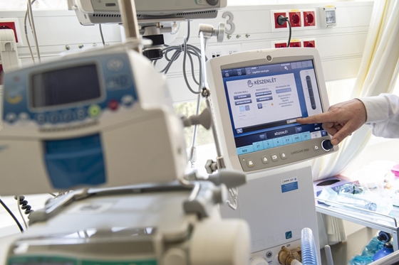 Az MNB kivágja a tőzsdéről az egyik lélegeztetőgép-bizniszes céget