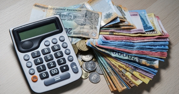 Erősödött a forint reggel