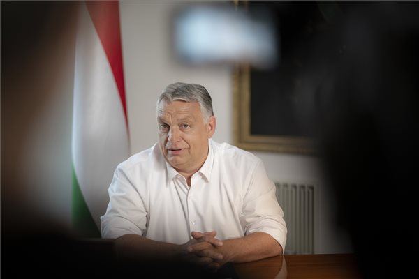 Orbán Viktor: a kormány gazdaságvédelmi akciótervet készített