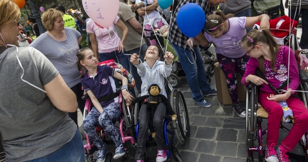 Tartósan beteg, fogyatékos gyermekek után járó ellátások