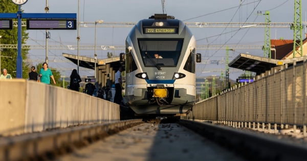 Leszakadt a felsővezeték Abony és Szolnok között, felfordult a vasúti közlekedés a Budapest–Cegléd–Szolnok vonalon