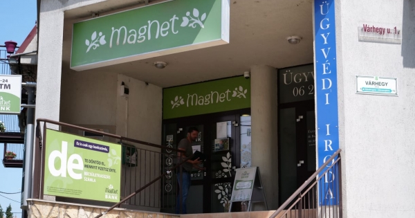 Megpróbáltak kirabolni egy bankot Solymáron