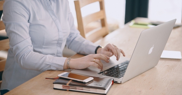 Nyugta-, illetve számlakibocsátási kötelezettség utólagos pótlása: mulasztás vagy késedelmes teljesítés?