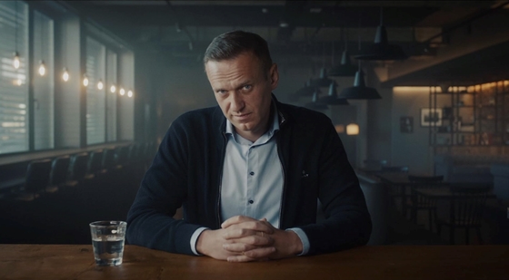 A halottaskocsisok nem merik elszállítani Navalnij holttestét