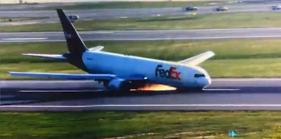 Orra bukott egy Boeing a leszállás után Isztambulban – videó