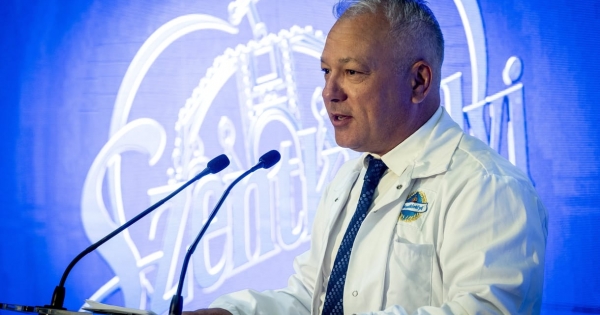 Fenyegetések miatt mondta le Balogh Levente az erdélyi előadás-sorozatát