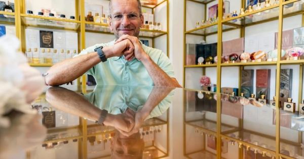 Zólyomi Zsolt parfümőr: Svájci banktulajdonos ügyfeleim klubjában Lölö – már elnézést – csak egy szerencsétlenke lenne