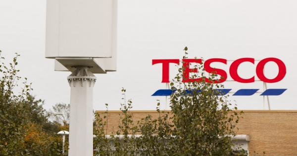 Elbukott a Tesco, nem sértett uniós jogot a magyar kiskereskedelmi különadó