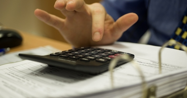 Így lehet akár 280 ezer forint szja-t visszakapni – Példákkal!