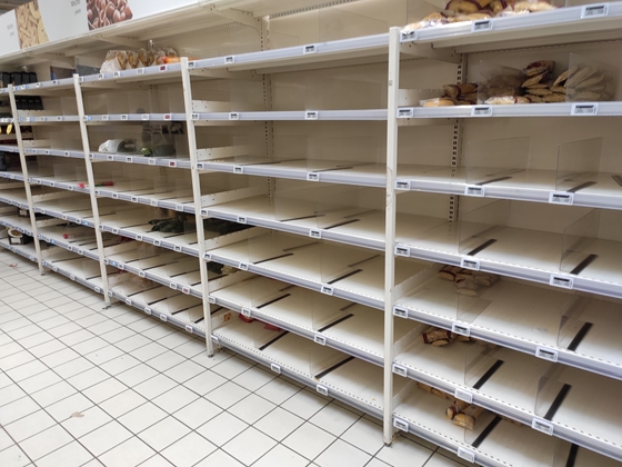 A kormány parancsszóval akarja megszüntetni az áruhiányt