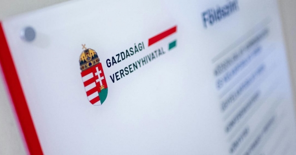 Több százmillió forintra büntetett kartellező egészségügyi cégeket a GVH