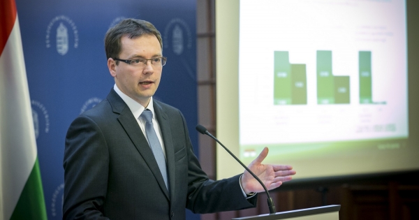 Így spórolhatnak a kiscégek az adón