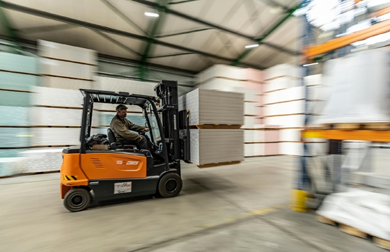 EU-s jogot sérthet a kormány új ötlete, a szén-dioxid-adó