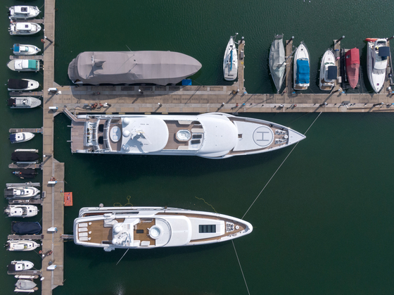 Itt az ötlet arra, hogyan adóztatnák meg a szupergazdagok vagyonát