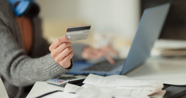 Új funkciót kell bevezetnie minden webshopnak, a fogyasztóvédelem szigorú ellenőrzéseket ígér