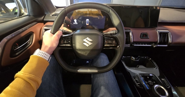 Terv szerint érkezhet az első elektromos Suzuki, leállás sem fenyeget Esztergomban a kínai korlátozások miatt