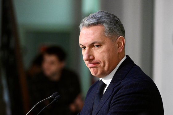 Lázár János elmondta, újabb megszorításokat kér tőle Nagy Márton és Varga Mihály