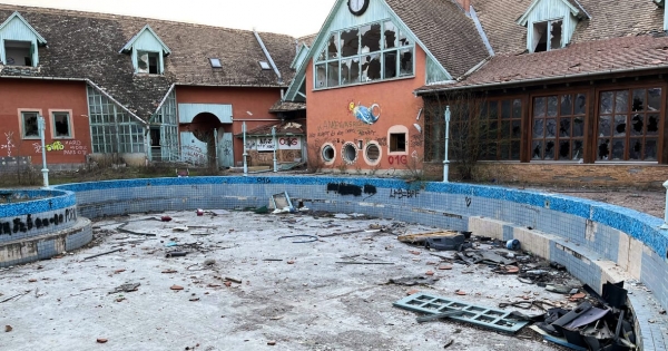 A gondatlan vagyonvesztés iskolapéldája az EMIH romokban álló érdi termálhotelének története