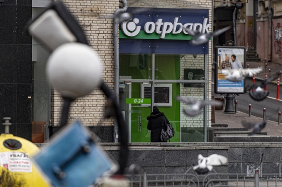 Privatizálás előtt álló ukrán bank felé kacsingathat az OTP