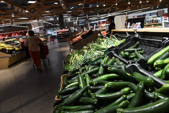 Hiába vásároltak keveset, nyereségesbe tudta átfordítani az évet az Auchan