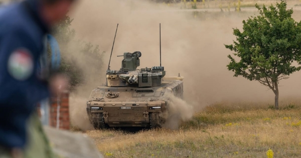 Jászai Gellért szerint a 4iG hadiipari divíziója idővel nagyobbra nőhet a távközlésnél is