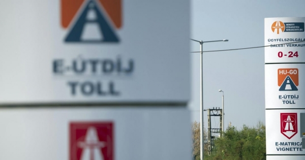 Lázár és Tiborcz ellen is tüntetnek az útdíjemelés miatt tiltakozó fuvarozók