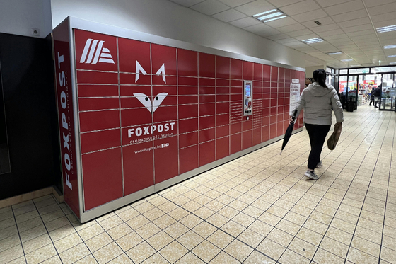 Hekkertámadás érte a Foxpostot