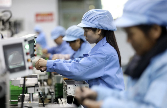 Kiáltványnak is beillő elemzésben védi a vendégmunkásokat a VOSZ