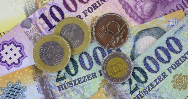 A járvány miatt 11 milliárd forinttal kevesebb adót kell befizetni