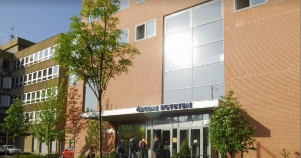 Nevetséges hozammal kapta meg az Óbudai Egyetem az állami 136 milliárdot, Jászai Gellért járhatott jól vele