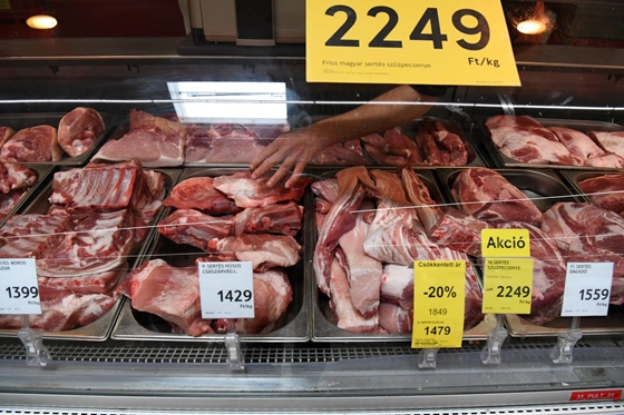 Hárommillió forint támogatásra pályázhatnak a kis hentesüzletek