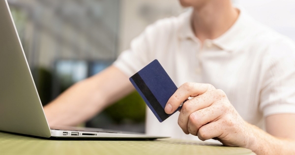 6–8 év bankszámlaköltségeit is kifizetik az egyetemistáknak egyes bankok