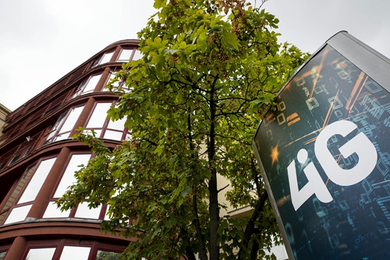 Megszüntette örökölt peres eljárásait, és partnerségre lépett a montenegrói kormány és a 4iG