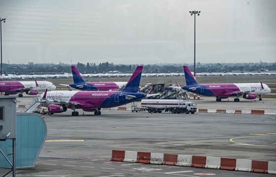 Fontmilliókat fizethet járatai késése miatt a Wizz Air