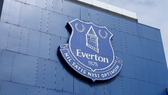 Eladták az Evertont