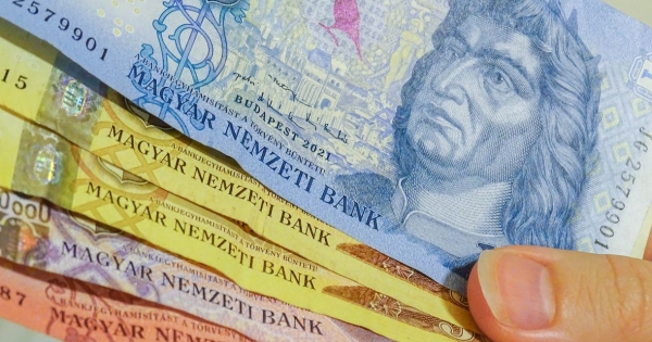 2167 milliárd forintot már külföldi bankszámlán tartanak a magyarok