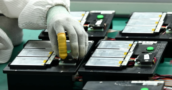 Elköltöztetik az akkuraktárat Érd határából, de cég azt állítja, semmiről sem tudnak