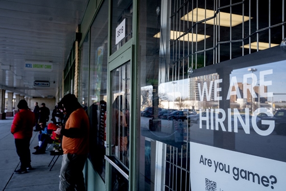 Kötelező lesz feltüntetni a fizetést az álláshirdetésekben New Yorkban