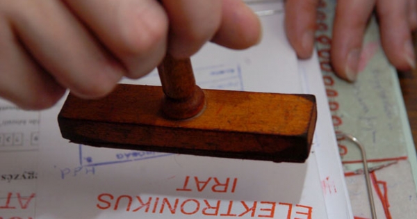 Gazdálkodók, figyelem! Július 1-jétől már csak így lehet pereskedni