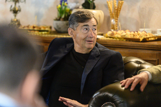 Megállíthatatlanul szaporodnak a magántőkealapok Mészáros Lőrinc ügyvédjénél