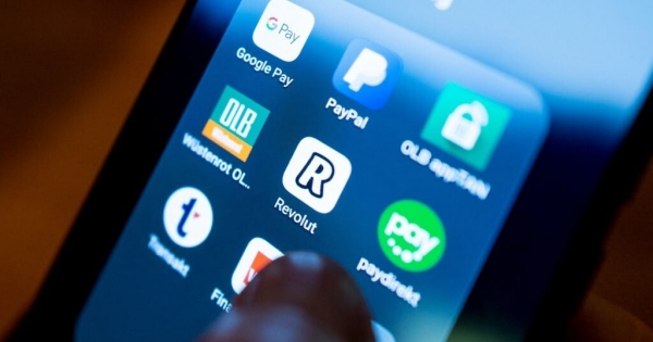 A Revolut 24 órás periódusban is engedi a költési limitet