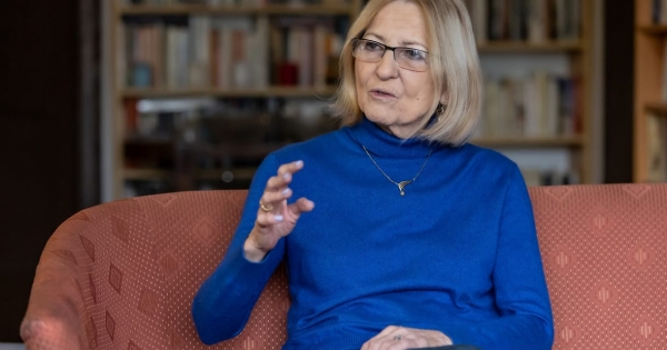 Palócz Éva: Ha a Tisza visszaszerzi az uniós támogatásokat, az már a második félévben érzékelhető növekedést tudna hozni