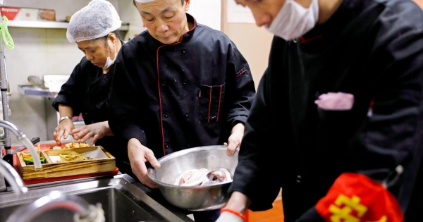 Egyetlen ember felmond, és összedől a rendszer – miért fáj annyira Wang mesternek a szigorított vendégmunkástörvény?