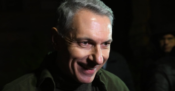 Senki nem csinál nagyobb reklámot a Strabagnak, mint Lázár János, hát még ha Magyar Pétert is emlegeti