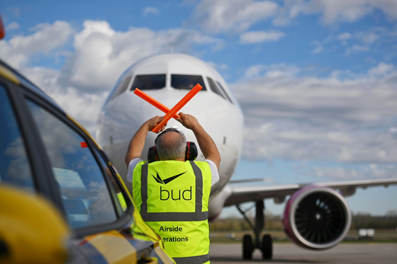 Elakadtak a bértárgyalások, sztrájk jöhet Ferihegyen