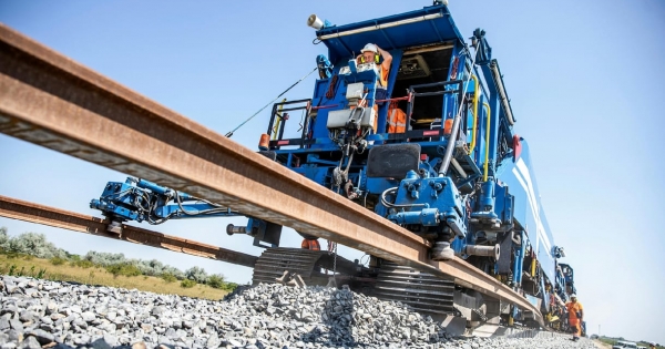 Pontosan megmondható, mennyivel drágább egy közbeszerzés, ha azt NER-es vállalkozó nyeri el