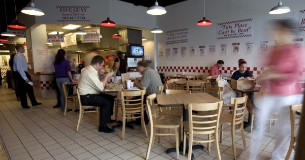 Éttermi áfa: újabb kérdések és újabb válaszok a NAV-tól