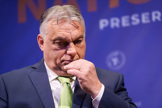 Orbán Viktor visszakozik, mégsem perli a 444-et, de így is fizetnie kell