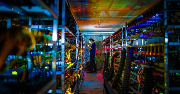 Rossz kampányhúzás a Fidesztől a kriptózók üldözése, de sejthető, ki jár jól vele